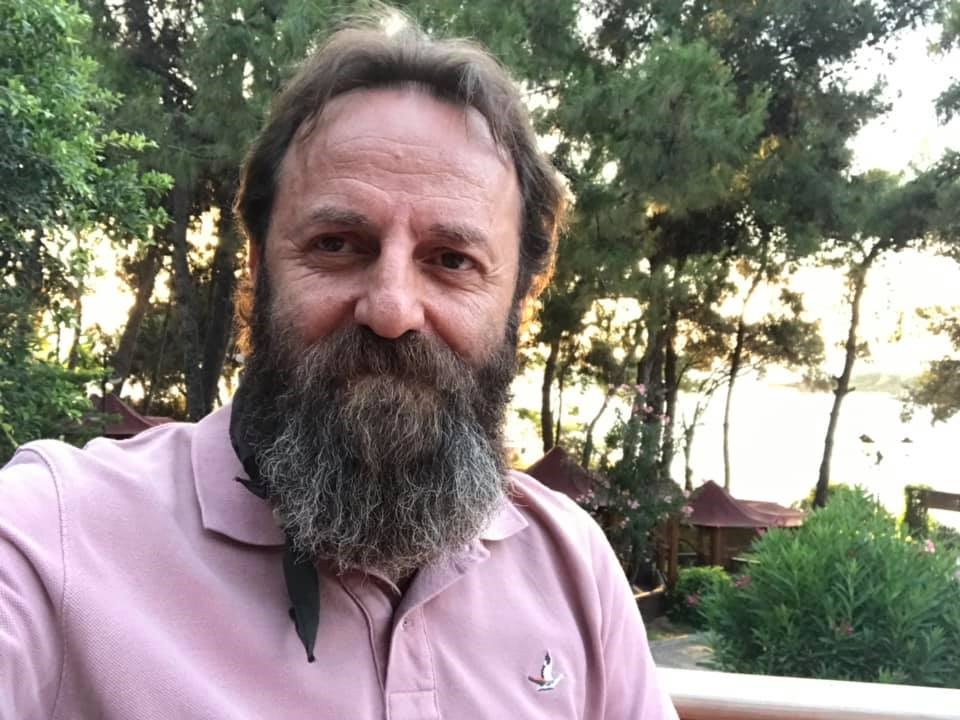 Dünya’nın her yerinde, dağlara ve taşlara zeytin ağaçları dikilirken, biz bu ağaçlardan ne istiyoruz?