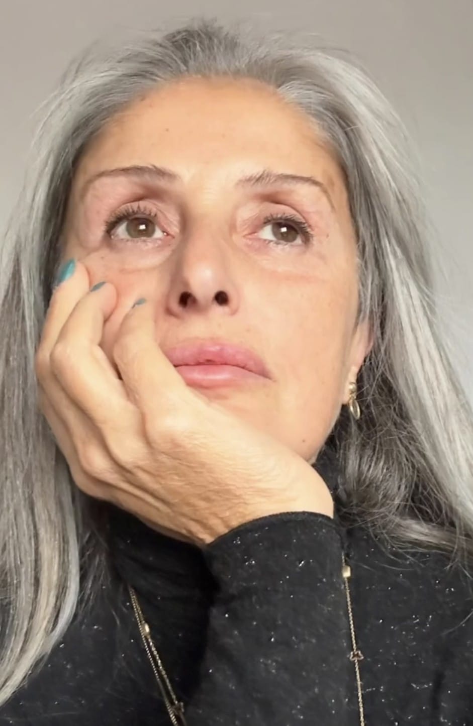 TRABZONLU SANATÇIDAN “SONAY SUBLİMİNALART” SERGİLERİ